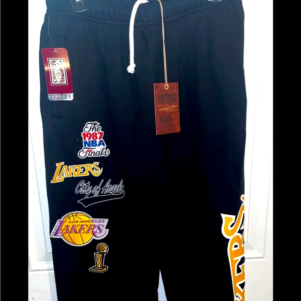Lakers Mitchell and Ness sweat pants